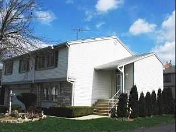 1st image of 107 Norwood Ct