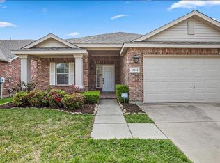 10101 Sourwood Dr, Fort Worth, TX 76244