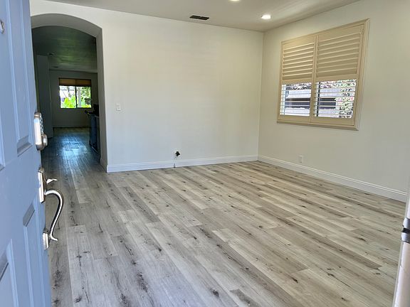 3rd image of 6235 Flamingo Way