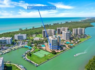 25 Bluebill Ave #A-301, Naples, FL 34108