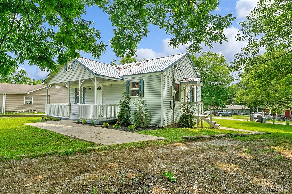 233 O'Connell Drive - 1 — Photo 1
