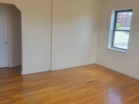 3rd image of 73-01 41st Ave #3F