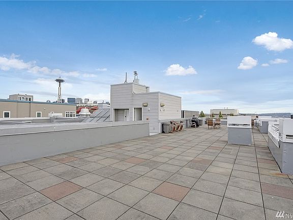3rd image of 520 2nd Ave W APT 205