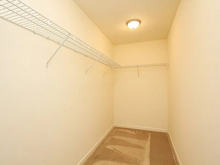 1192 N Aberdeen Dr — Photo 10