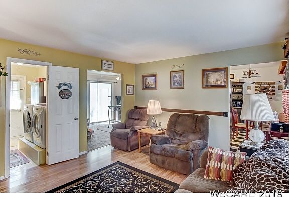 5th image of 728 Congress St #Stw3-p17