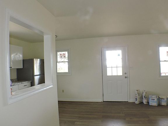 5th image of 9347 Rich Lan Rd