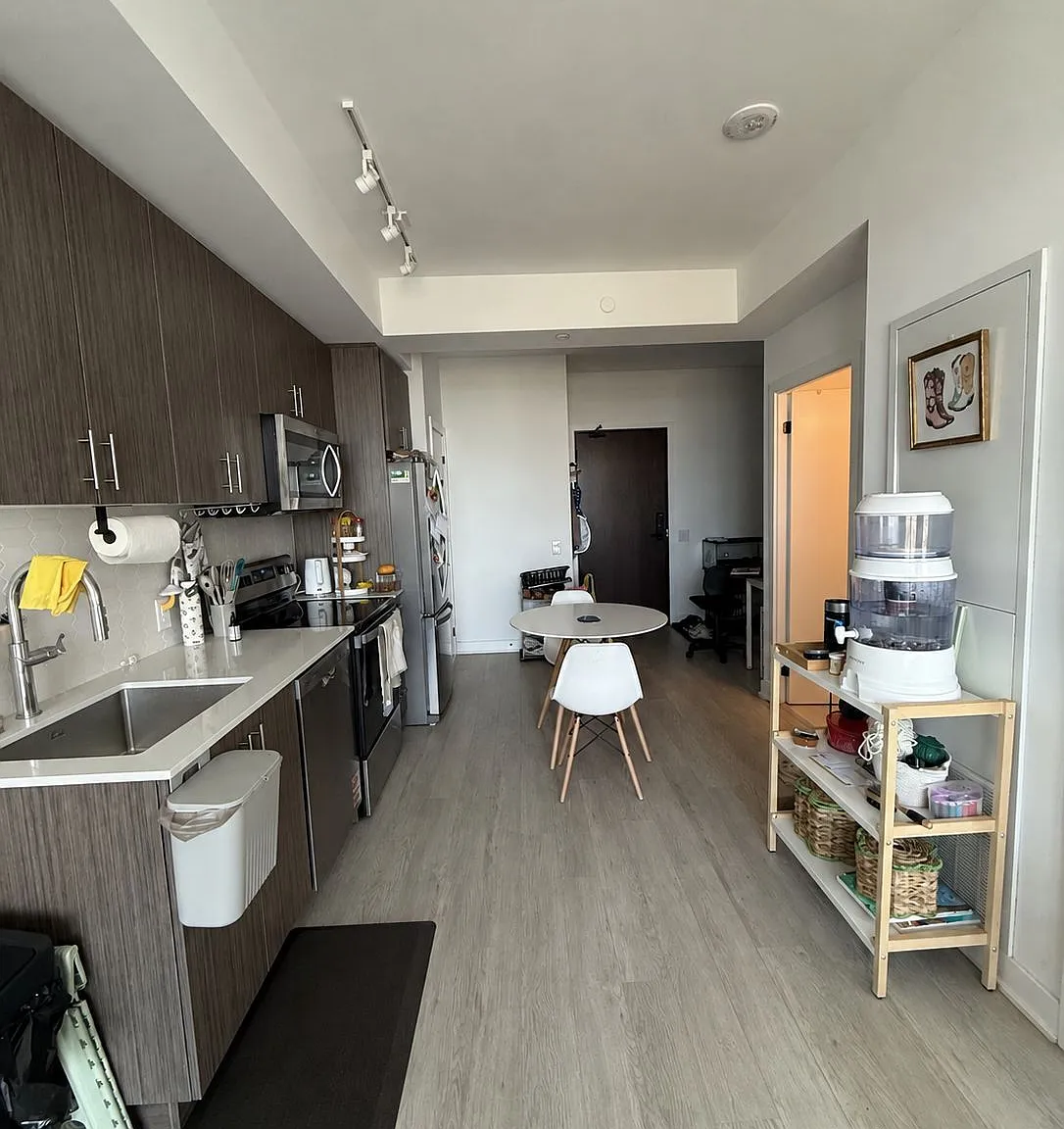 2 bed, $1,800 — Photo 4
