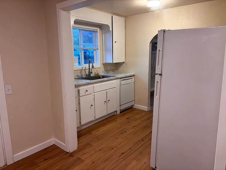 783 Floral Ct — Photo 7