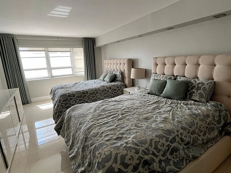133 N Pompano Beach Blvd #211 — Photo 16