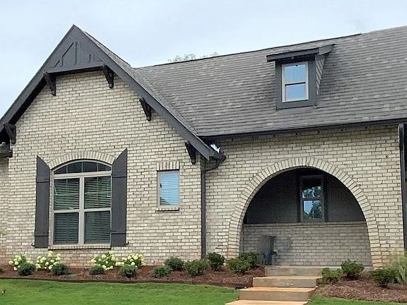 2nd image of 1719 Creekside Ln