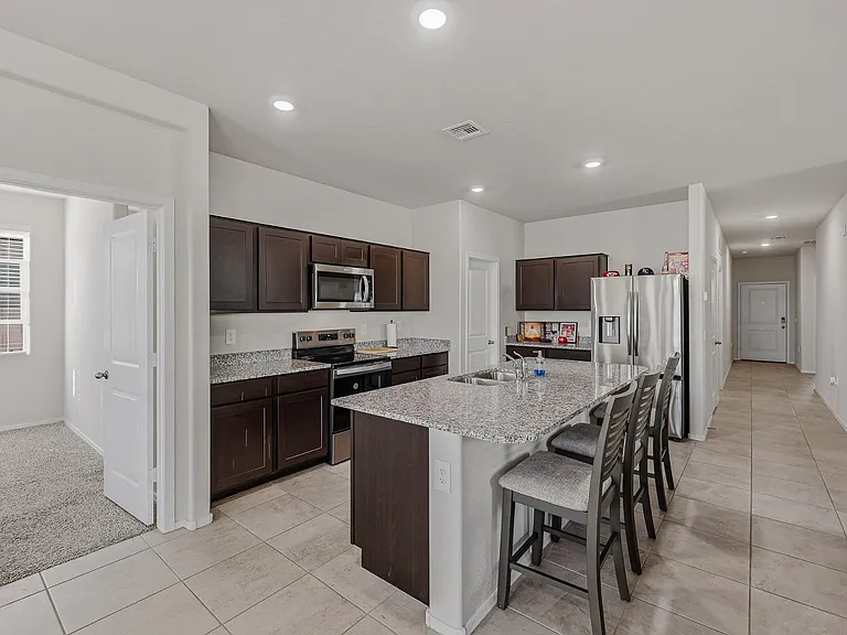 25285 N 185th Dr — Photo 11
