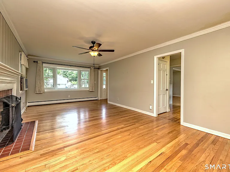 352 Hitching Post Dr — Photo 14