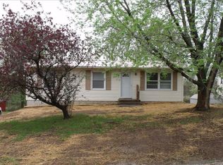 1024 Jericho Loop, Macon, MO 63552