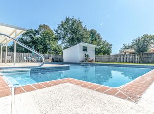 108 Country Club Rd, Shalimar, FL 32579