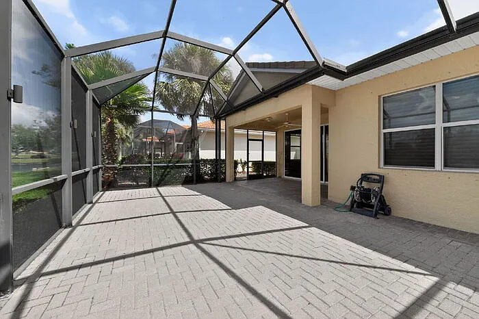 118 Padova Way — Photo 4