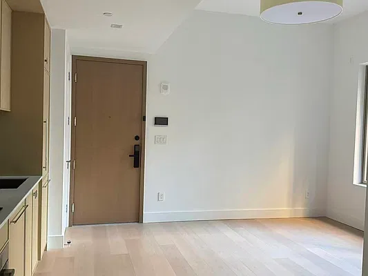 Living room, photo 1