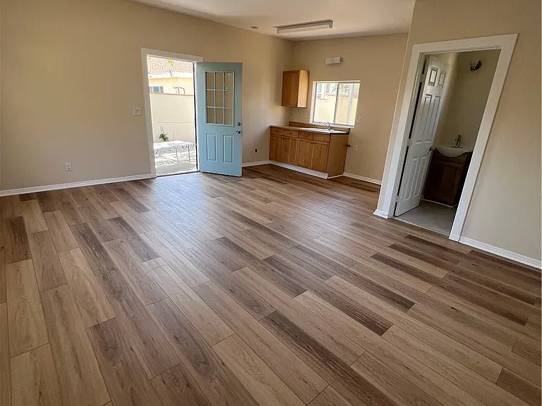 540 Crosby St — Photo 17
