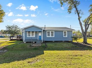 1051 Avenue A, Bacliff, TX 77518