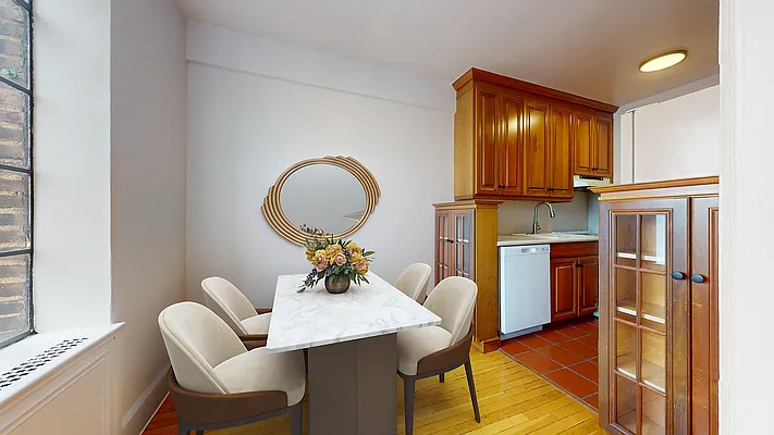 Rented by Bond New York | media 19