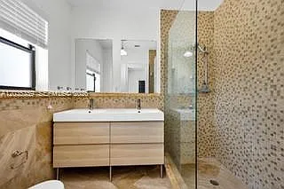 712 Cremona Ave — Photo 10