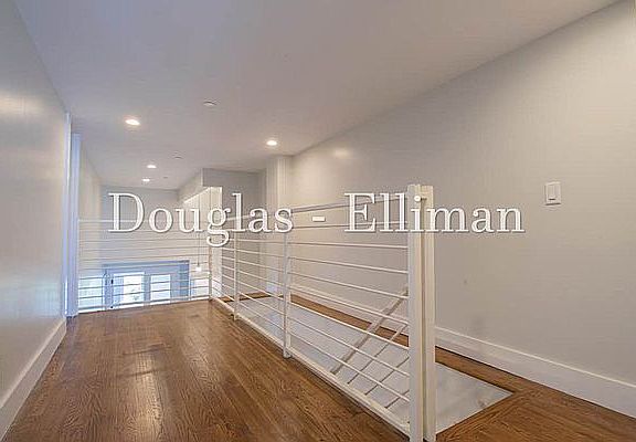2nd image of 241 Suydam St #4A