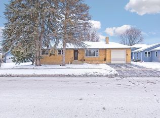 113 McKinley Ave, Lake Villa, IL 60046