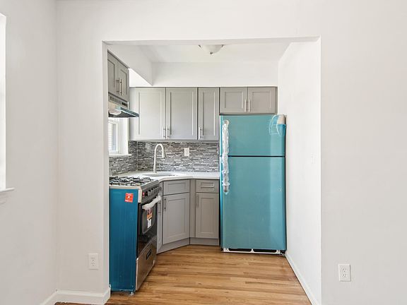 2nd image of 4801 Robertson St Floor 2