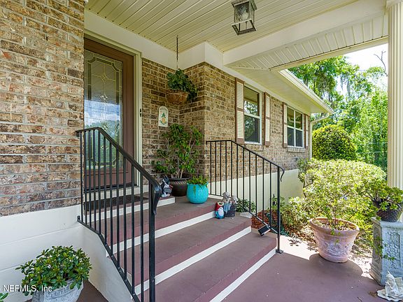 3rd image of 1257 CROWN Drive