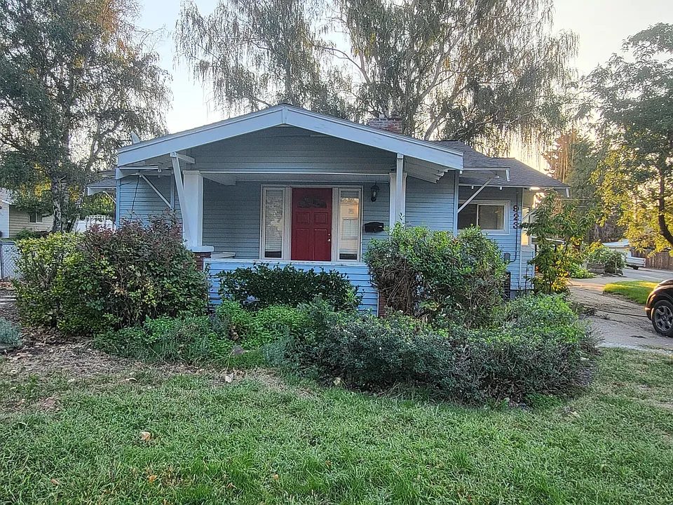 923 S 24th Ave