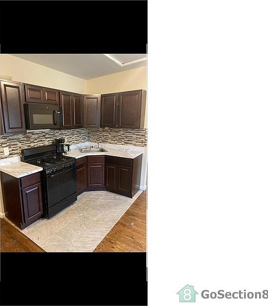 1st image of 464 Avon Ave #3