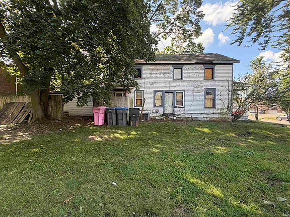 4th image of 822 Willard St