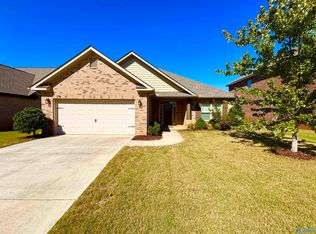 215 Iron Cir, Meridianville, AL 35759