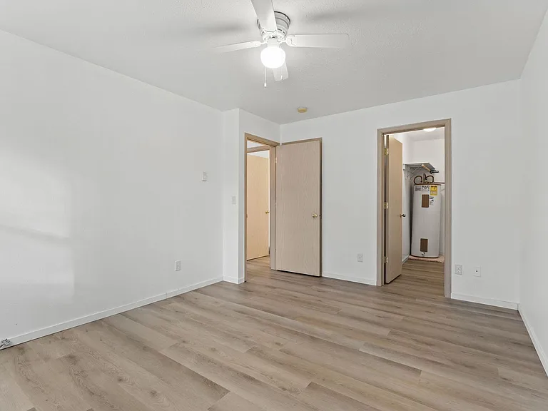 3025 S Cook St — Photo 44