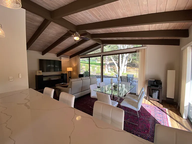 121 Degas Rd — Photo 11