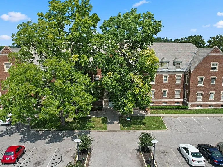 Central State Mansion — Photo 66