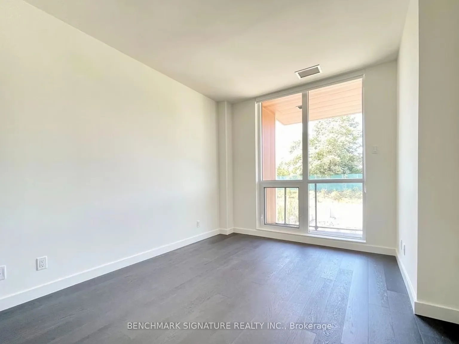 3 bed, $4,500 — Photo 2