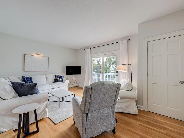 3140 Westedge Blvd — Photo 6