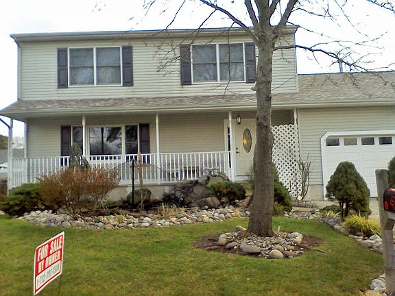 2nd image of 1009 Beach Ave