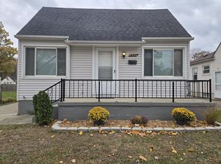4506 Syracuse St, Dearborn Heights, MI 48125