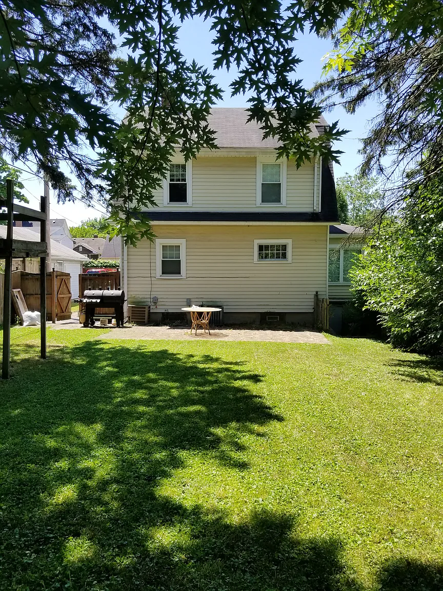2915 Flemming Rd photo 1