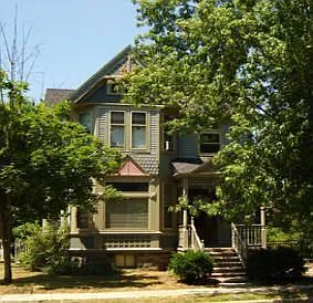 301 N Washington St #HOUSE Photo 1