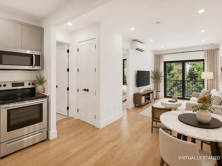 705 Lafayette Ave #2B — Photo 2