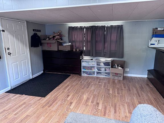 5th image of 250 Marais Dr