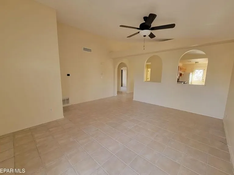 12492 Wendy Reed Dr — Photo 15