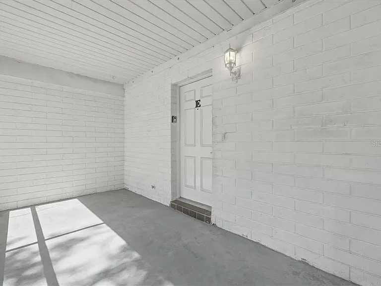 740 E Pearl St #E — Photo 18