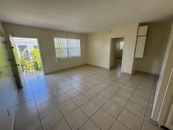 4th image of 1775 Normandy Dr APT 6