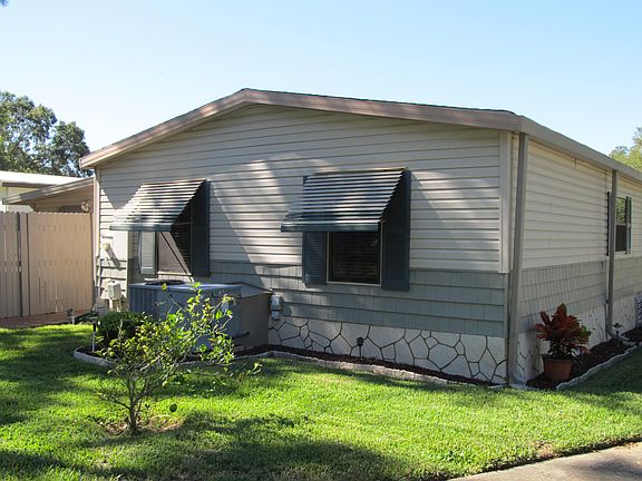 4th image of 6413 Lakewood Dr Unit B