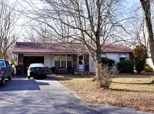 1005 Griffith, Aurora, MO --