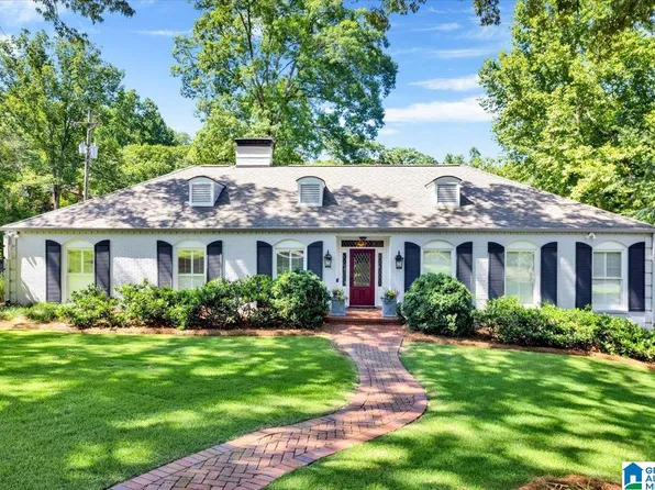 3104 Warrington Rd, Mountain Brook, AL 35223
