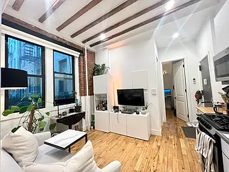 Rented by Nolita Group